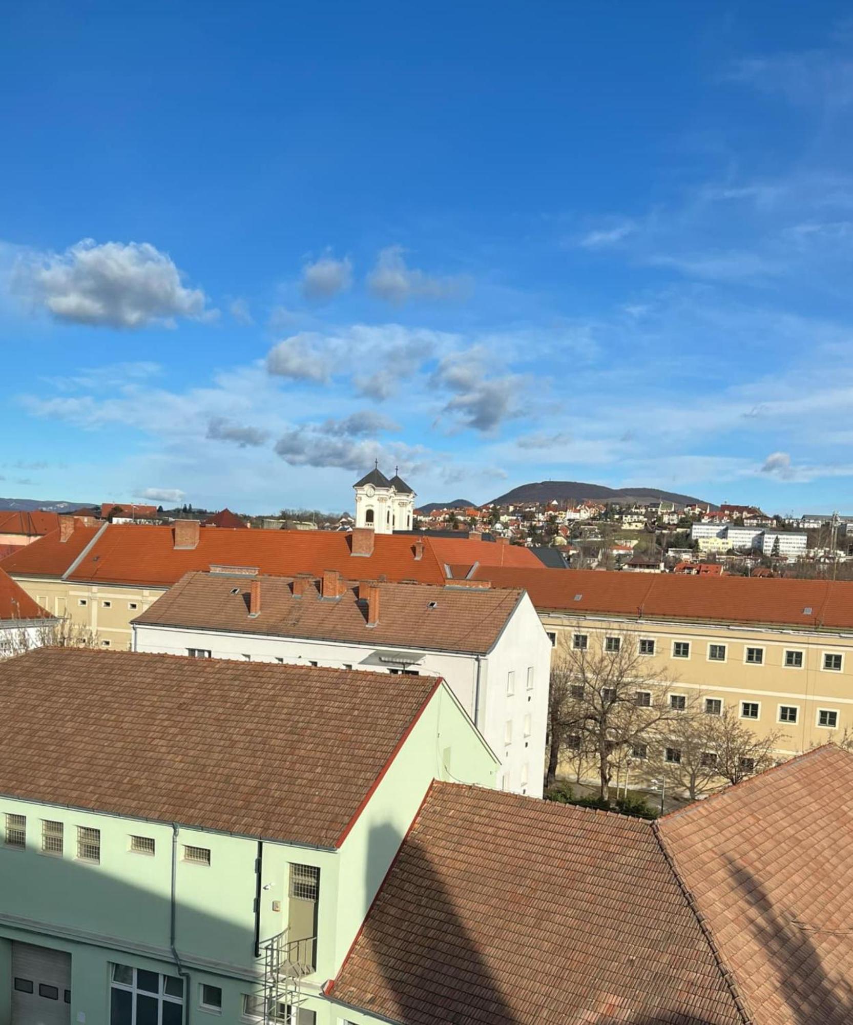 Hellowine Apartman Eger Kültér fotó